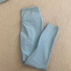 Abercrombie Sculpt LUX Leggings (Length: Short)